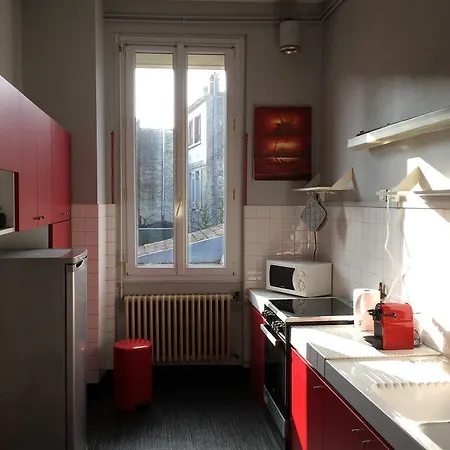 T4 Laseppe Jardin Public Apartment